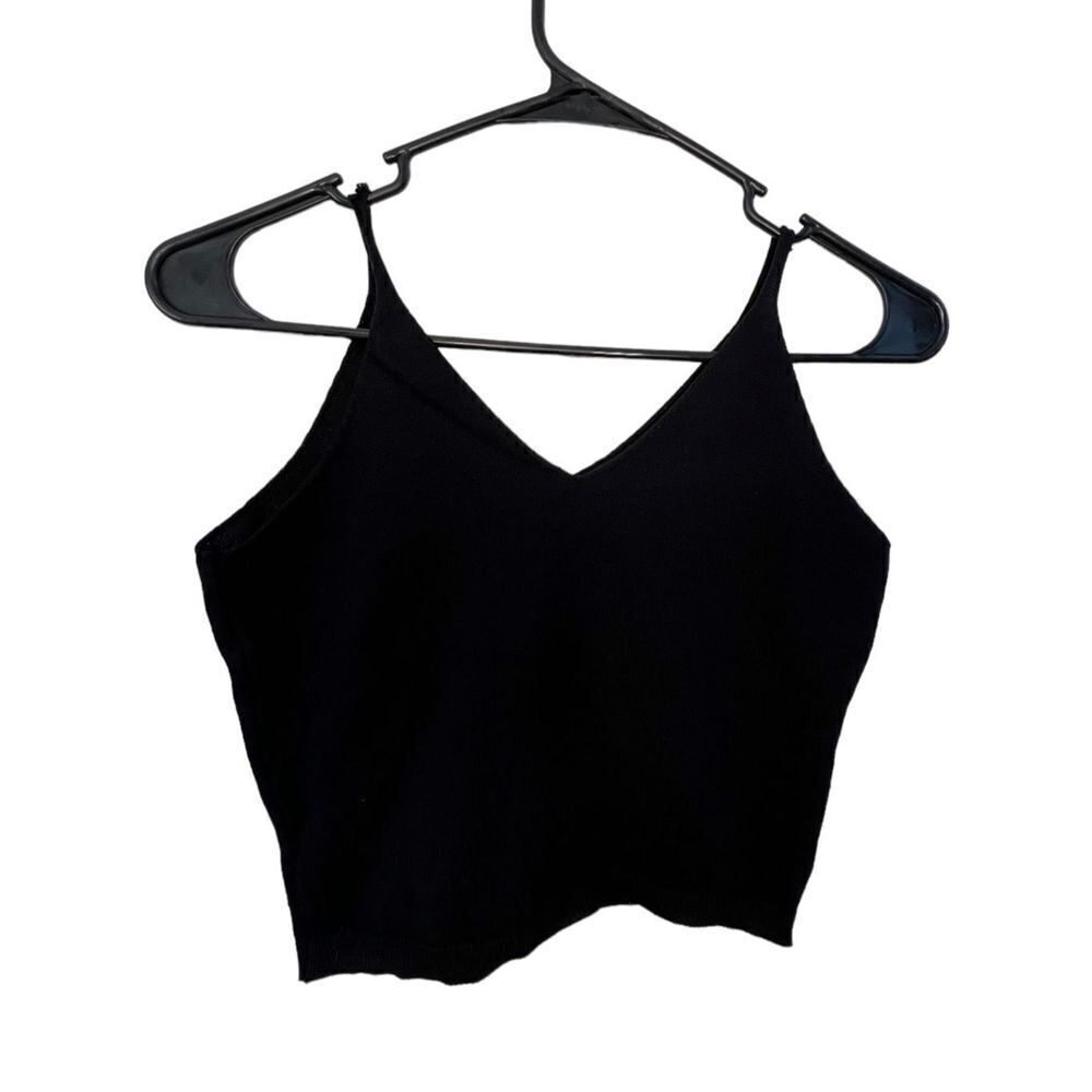 SHEIN Basic Cropped Black Tank Top - Picture 1 of 3